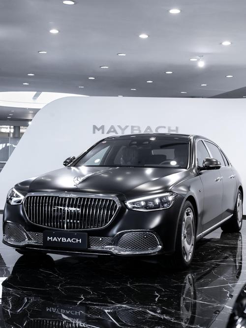 深圳13岚图汽车的售后服务让用户无忧出行，迈巴赫未来的豪华车趋势