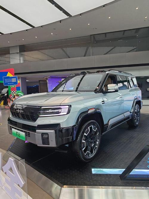深圳13比亚迪方程豹硬派越野的爆款，英菲尼迪35周年与你共成长